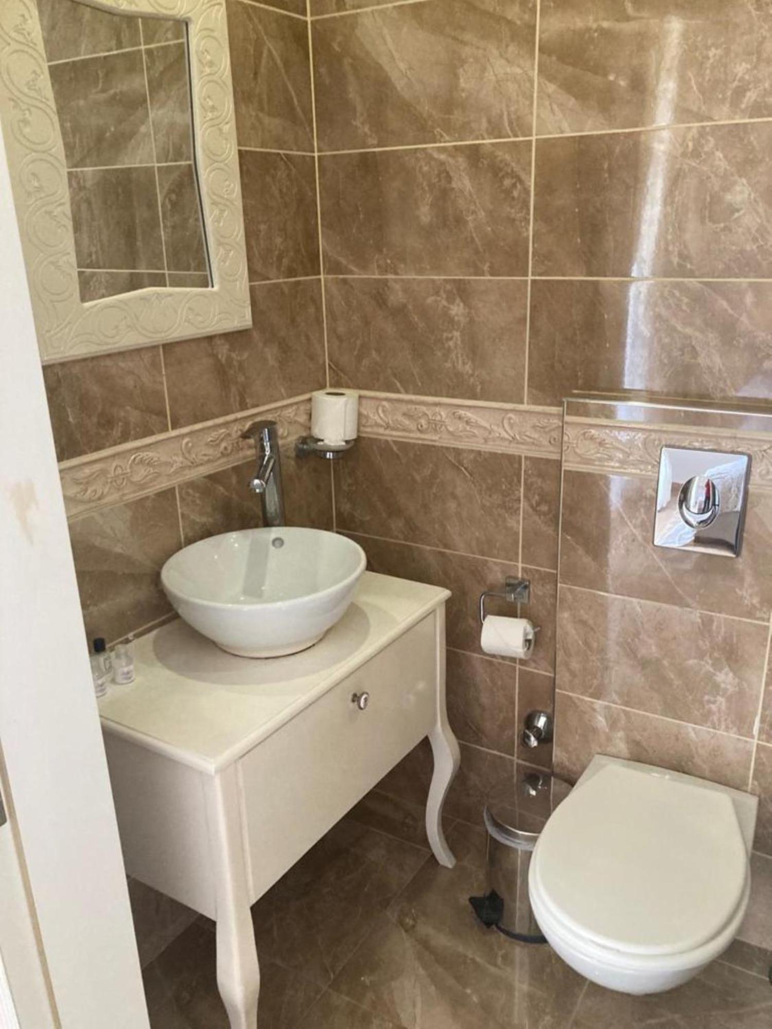 Lord'S Residence Boutique Hotel Kyrenia  Bagian luar foto